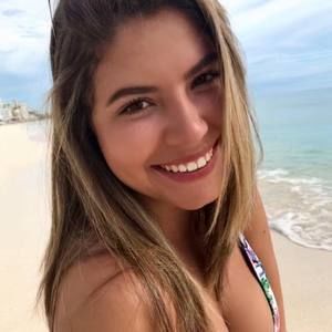 Meet your Posher, Malena